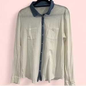 LOFT Women's Cream and Blue Casual Button up Shirt